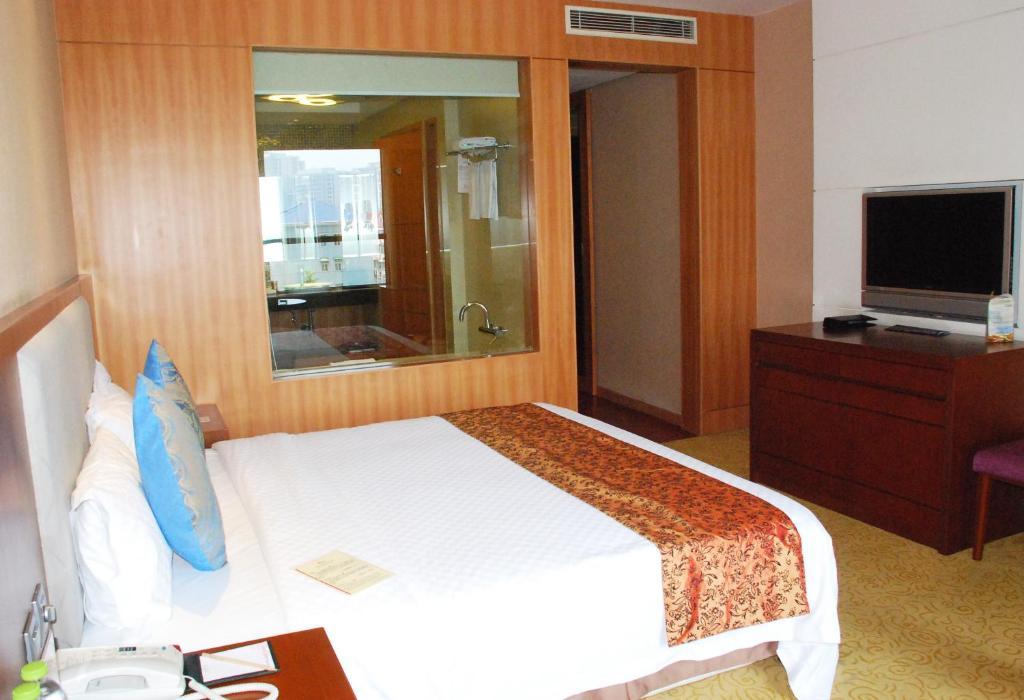 Shanghai Forte Hotel Room photo